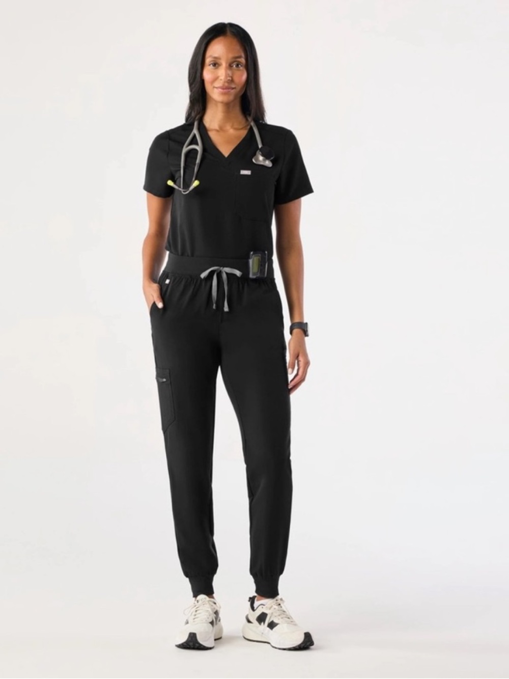 Figs Black XL Zamora Scrubs Joggers Womens - Picture 3 of 12